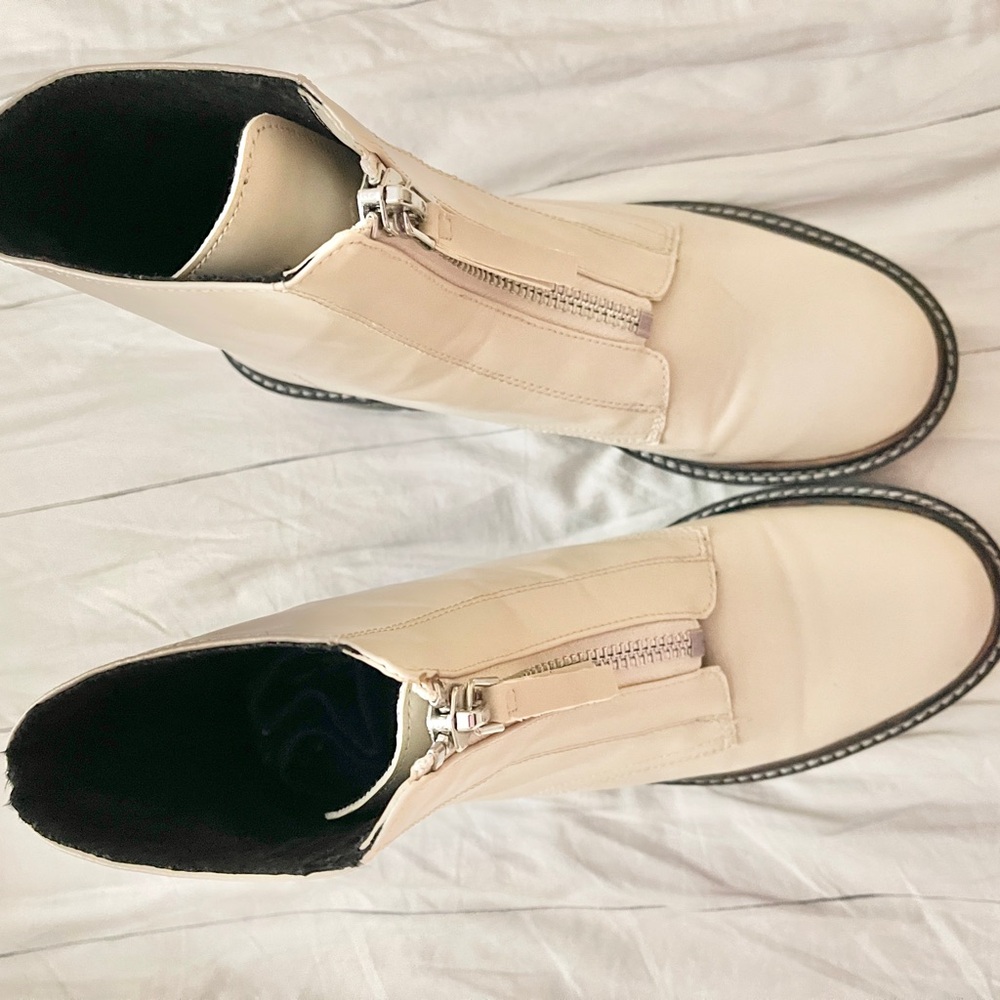 H&M Platform Boots Women size 8 Ivory Faux Leather Round Toe Side Zipper Ankle - Picture 3 of 7